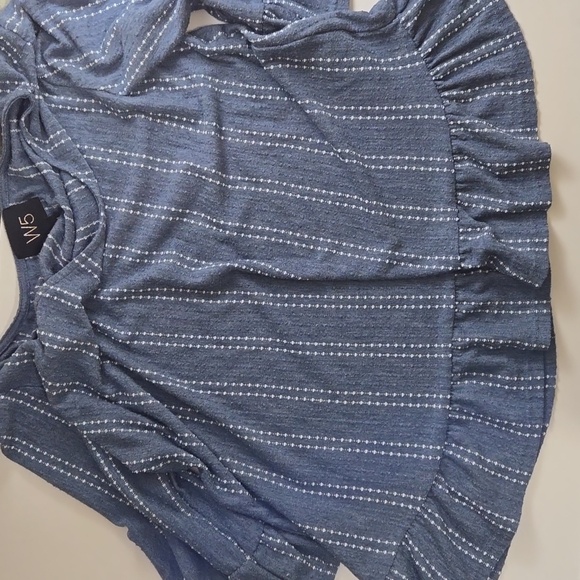 1 Preloved Size Medium blue pullover blouse - Picture 8 of 8